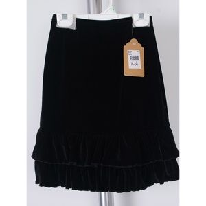 FABULOUS K C PARKER VELVET BLACK SKIRT